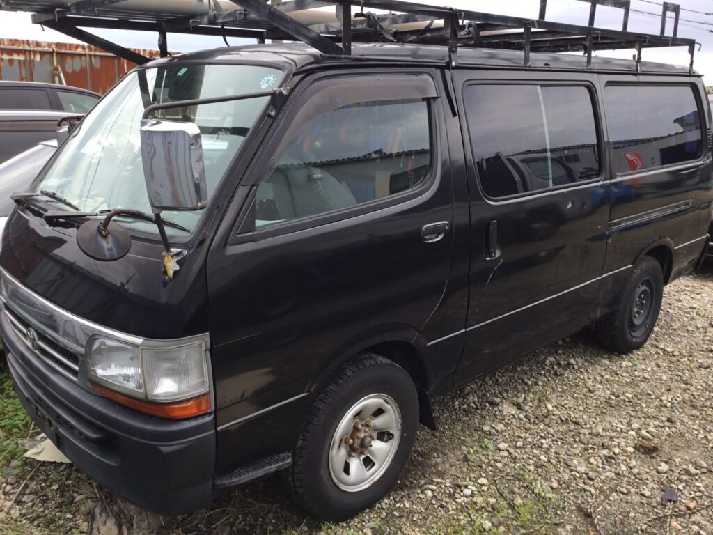 ハイエースバン