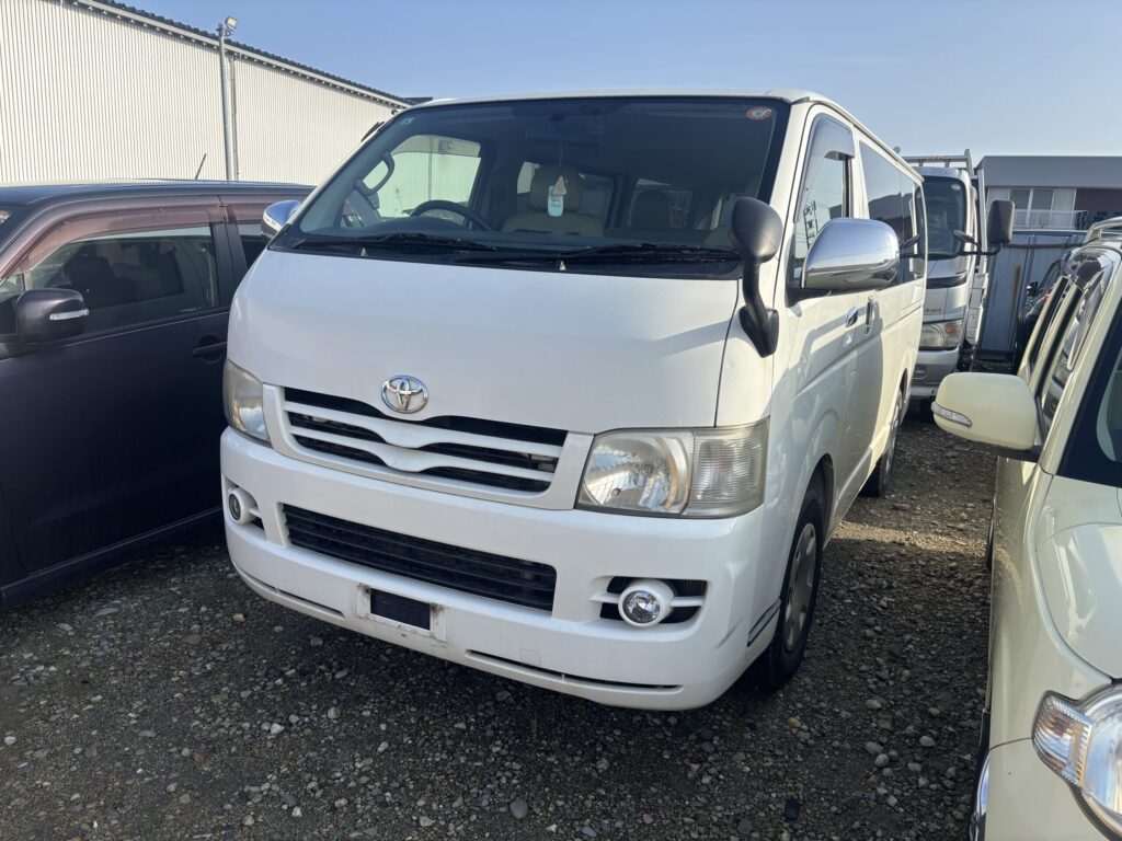 ハイエースバン